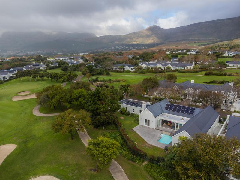 3 Bedroom Property for Sale in Steenberg Estate Western Cape
